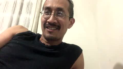 Snapshot of bisexmangenx chatting on October 18, 7:02 am Manu O online show from October 18, 7:02 am