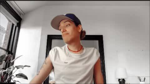 black_destrike online show from December 4, 4:27 pm