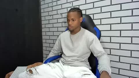 tu morenito online show from April 21, 2:45 pm