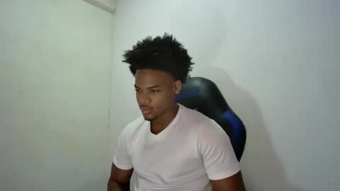 Snapshot of black_dicck chatting on October 4, 5:29 pm tu morenito online show from October 4, 5:29 pm