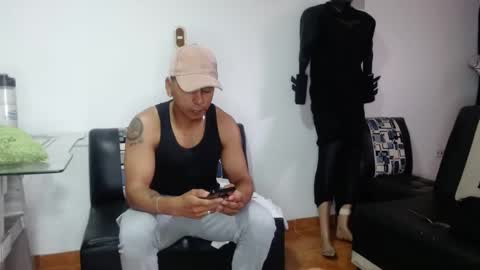 black_hot26 online show from October 9, 2:44 pm