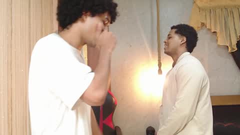 black_king_241 online show from April 24, 2:03 am