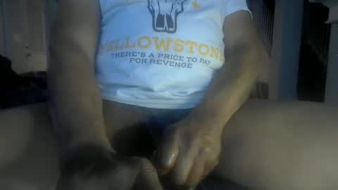 Snapshot of blackdaddycock69 chatting on January 11, 7:06 am blackdaddycock69 online show from January 11, 7:06 am