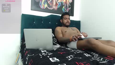 Snapshot of bladehot_ chatting on September 10, 5:06 am Richard online show from September 10, 5:06 am