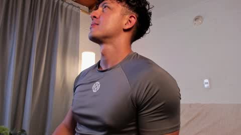 Blake Levi  Independent Model online show from December 10, 10:38 pm