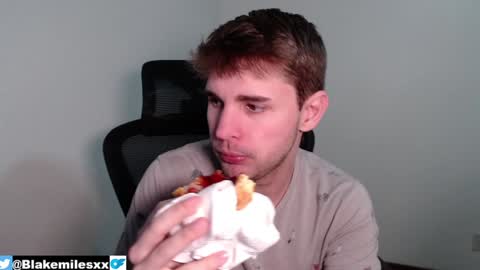 Snapshot of blakemiles2 chatting on February 5, 7:07 am Blake Miles online show from February 5, 7:07 am