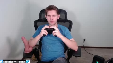 Snapshot of blakemiles2 chatting on February 10, 11:13 pm Blake Miles online show from February 10, 11:13 pm