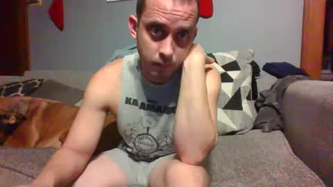 Snapshot of blaw_1321 chatting on December 17, 2:44 am blaw_1321 online show from December 17, 2:44 am