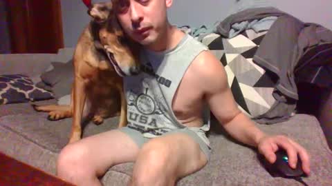 Snapshot of blaw_1321 chatting on December 19, 1:18 am blaw_1321 online show from December 19, 1:18 am