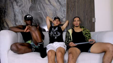 The Best Models online show from February 5, 1:54 pm