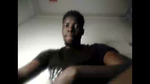 Snapshot of blesse_mixed chatting on October 9, 3:17 pm Black brown online show from October 9, 3:17 pm