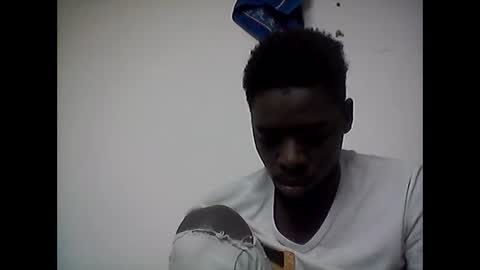 Snapshot of blesse_mixed chatting on September 10, 6:01 am Black brown online show from September 10, 6:01 am