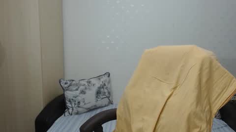 Snapshot of blondeagle chatting on September 14, 1:24 pm Mr Blond online show from September 14, 1:24 pm