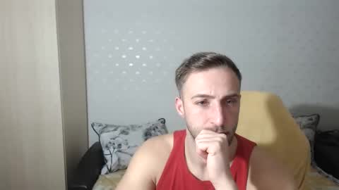 Snapshot of blondeagle chatting on January 5, 8:52 pm Mr Blond online show from January 5, 8:52 pm