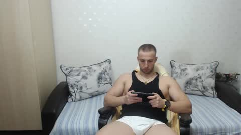 Snapshot of blondeagle chatting on January 31, 7:29 pm Mr Blond online show from January 31, 7:29 pm