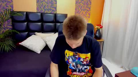 Snapshot of blondie_lover69 chatting on February 20, 7:52 pm Maleeth online show from February 20, 7:52 pm