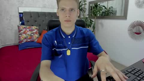 Snapshot of blondie_lover69 chatting on February 26, 7:25 pm Maleeth online show from February 26, 7:25 pm