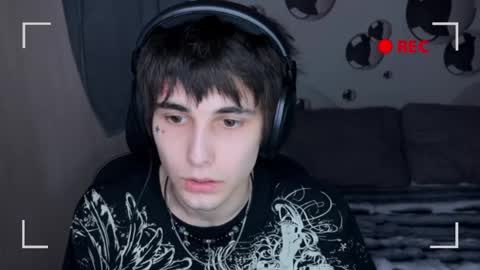 SONNYVAN online show from October 30, 2:29 pm