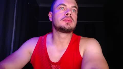 Snapshot of blueeyeboy0 chatting on December 5, 8:02 pm blueeyeboy0 online show from December 5, 8:02 pm