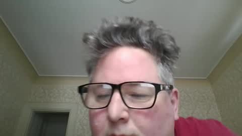 Snapshot of bluemoose70 chatting on December 5, 3:17 pm bluemoose70 online show from December 5, 3:17 pm
