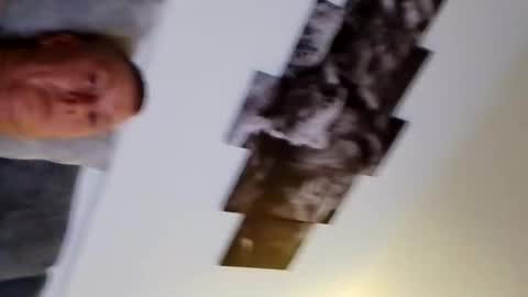 Snapshot of bobby160968 chatting on September 23, 7:13 pm bobby160968 online show from September 23, 7:13 pm