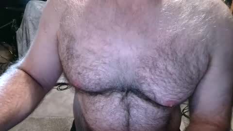 Snapshot of bobbyhill27b chatting on October 12, 12:43 pm BobbyHill27b online show from October 12, 12:43 pm