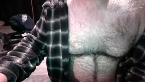 Snapshot of bobbyhill27b chatting on March 11, 2:54 am BobbyHill27b online show from March 11, 2:54 am