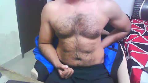 Snapshot of boldinddude chatting on January 29, 12:13 pm Chris B online show from January 29, 12:13 pm