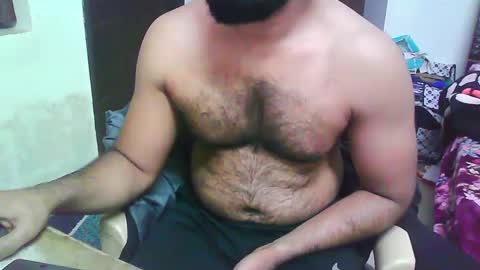 Snapshot of boldinddude chatting on December 17, 12:43 pm Chris B online show from December 17, 12:43 pm