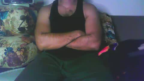 Snapshot of boldinddude chatting on January 13, 10:35 pm Chris B online show from January 13, 10:35 pm