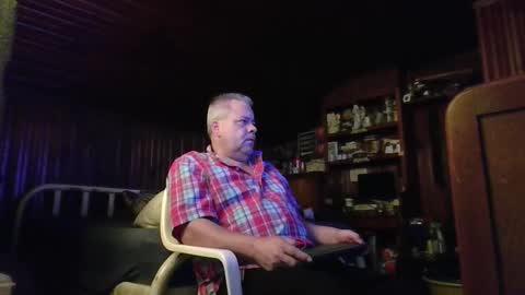 Snapshot of booshy chatting on October 16, 4:26 pm Booshwa online show from October 16, 4:26 pm