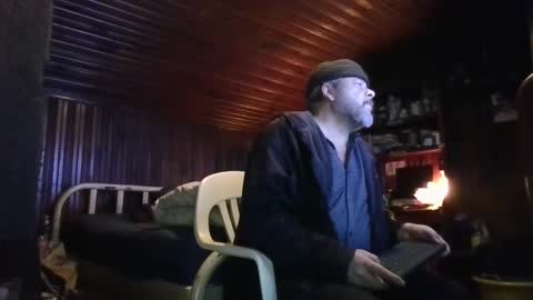 Snapshot of booshy chatting on December 26, 12:16 pm Booshwa online show from December 26, 12:16 pm