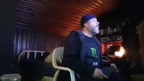 Snapshot of booshy chatting on January 4, 6:19 pm Booshwa online show from January 4, 6:19 pm