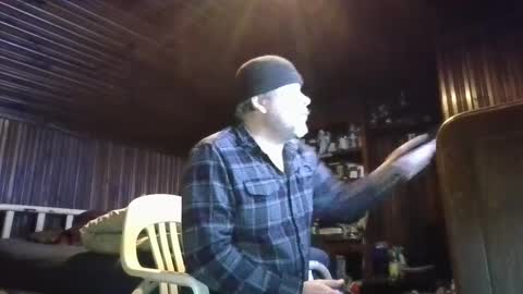 Snapshot of booshy chatting on December 6, 12:05 pm Booshwa online show from December 6, 12:05 pm