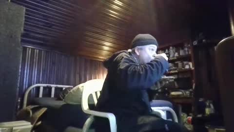 Snapshot of booshy chatting on February 1, 11:06 pm Booshwa online show from February 1, 11:06 pm