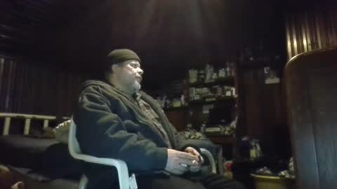 Snapshot of booshy chatting on December 8, 3:53 am Booshwa online show from December 8, 3:53 am
