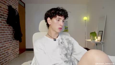 Snapshot of boream_ chatting on October 18, 1:38 pm Bream online show from October 18, 1:38 pm