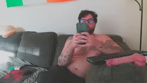 boredandirish21 online show from September 29, 8:16 pm