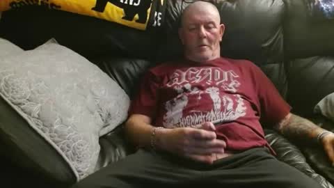 bostonguy1969 online show from May 6, 2:56 am