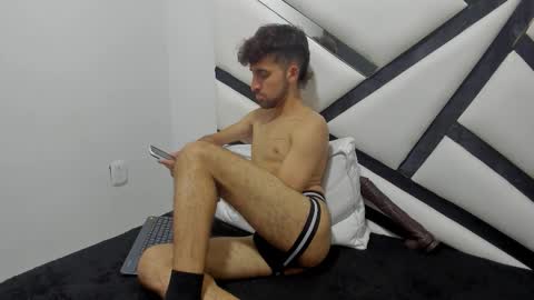 Snapshot of bottom_dacer chatting on October 15, 7:54 pm Chris online show from October 15, 7:54 pm