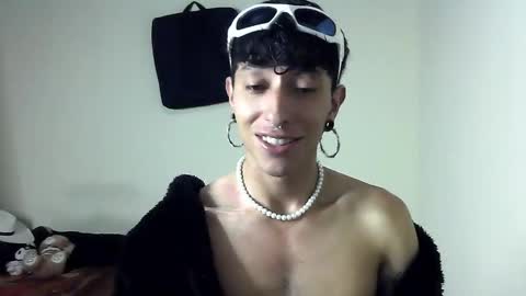 Boy Astro online show from January 30, 1:10 pm