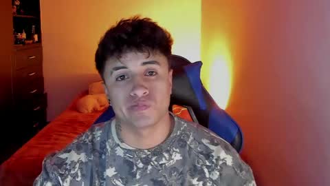 boy_nauthy online show from April 26, 11:12 pm