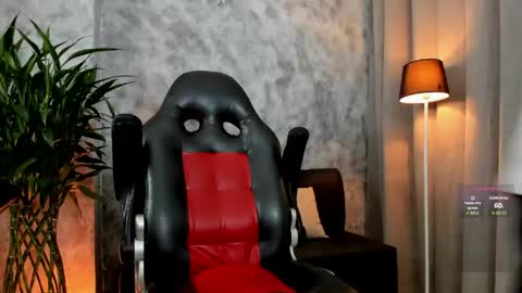 boyc02_ online show from April 19, 12:54 am