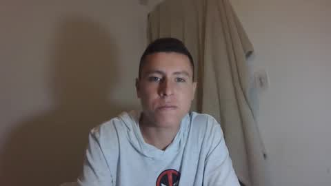 Tommy - OnFns  tommy  874 online show from November 15, 5:20 am