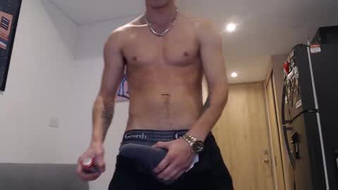 Felipe  online show from October 31, 12:12 am