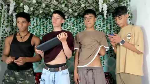 boys4hot_777 online show from February 25, 2:03 am