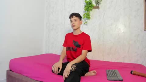 ALEX - TAYLER  -MIKE online show from June 10, 7:14 pm