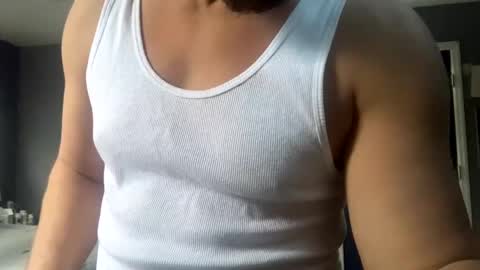 Snapshot of boytoy8969 chatting on February 12, 1:06 pm boytoy8969 online show from February 12, 1:06 pm