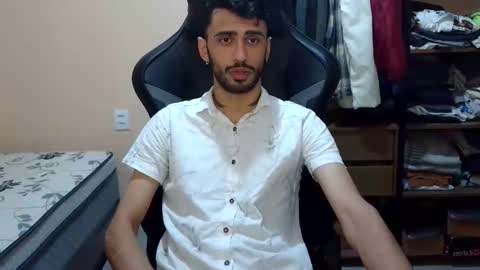 boyzinm2 online show from February 21, 3:51 am