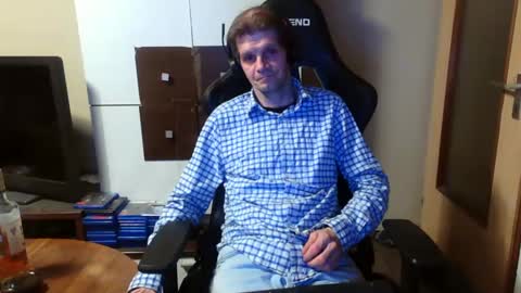 bponie1 online show from December 28, 2:11 am